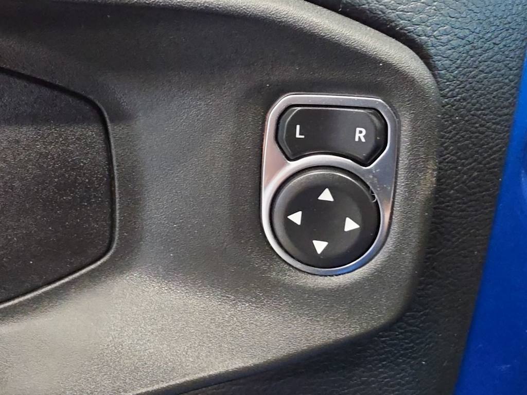 Thumbnail: 2023 Jeep Wrangler - 24