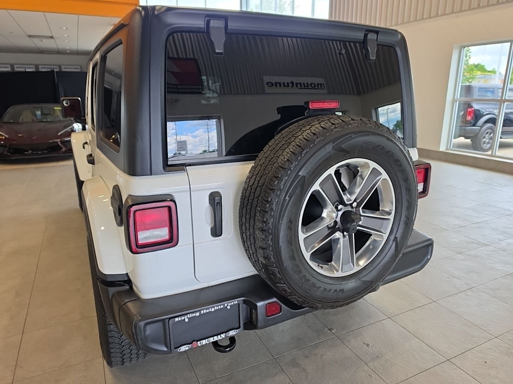 Thumbnail: 2022 Jeep Wrangler - 22