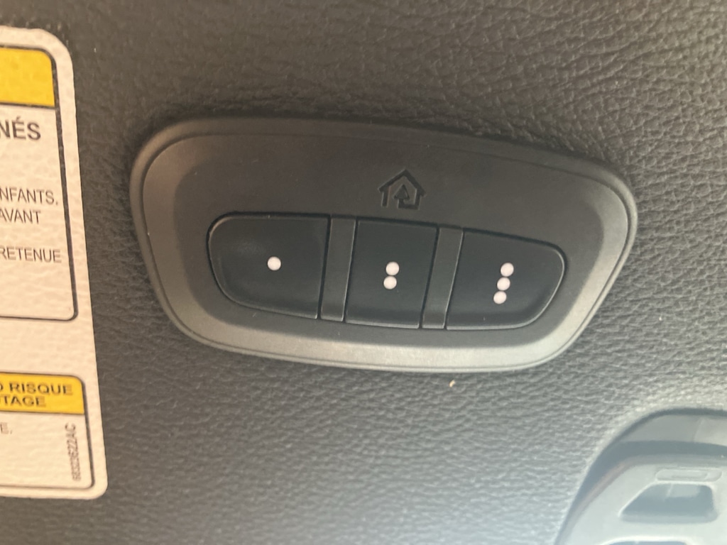 Thumbnail: 2021 Jeep Wrangler - 29