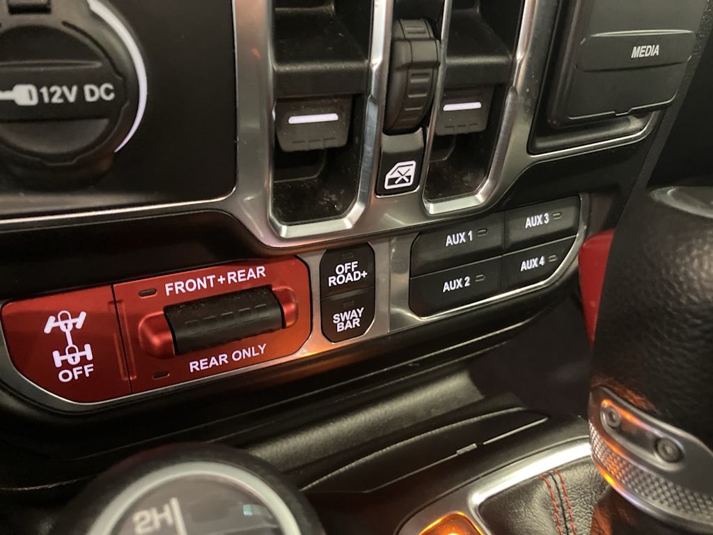 Thumbnail: 2021 Jeep Wrangler - 25