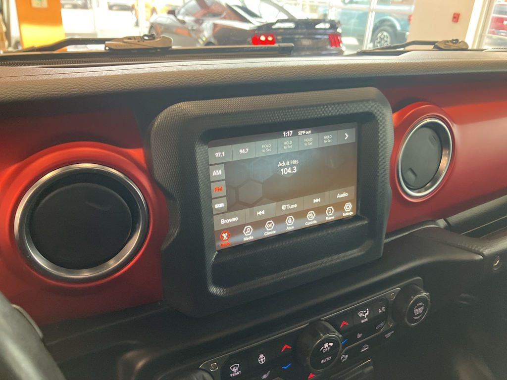 Thumbnail: 2021 Jeep Wrangler - 12