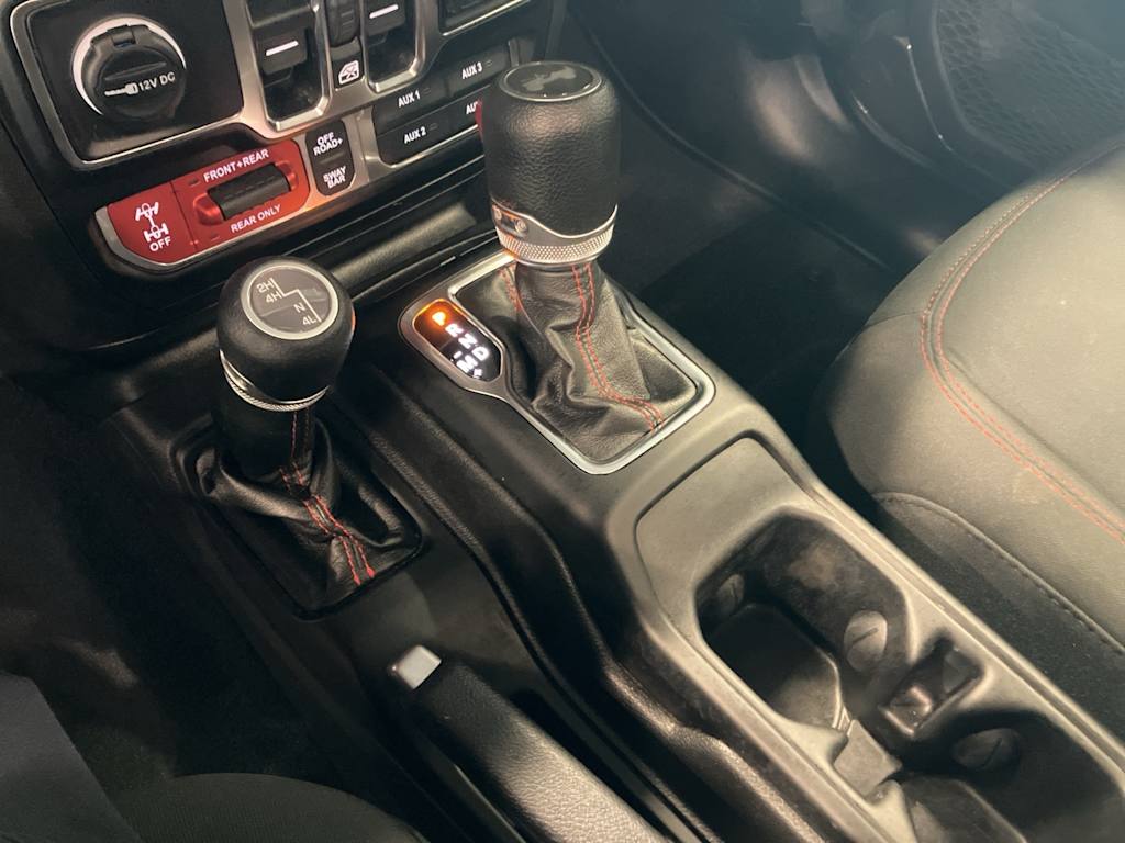 Thumbnail: 2021 Jeep Wrangler - 24