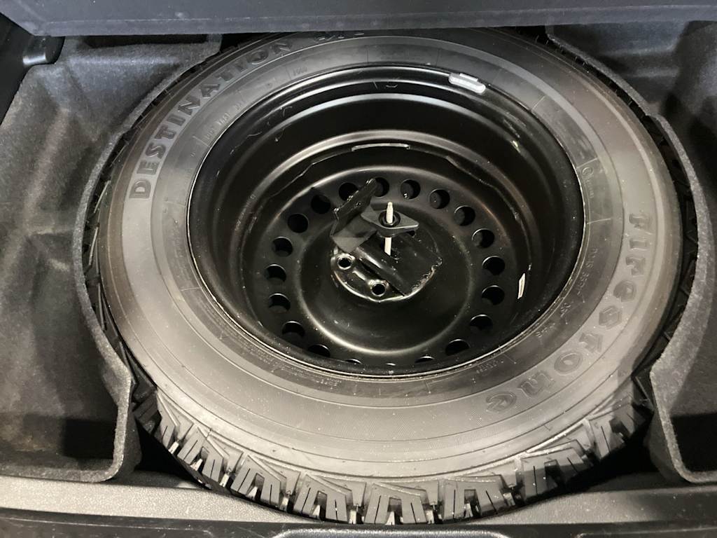 Thumbnail: 2021 Jeep Cherokee - 32