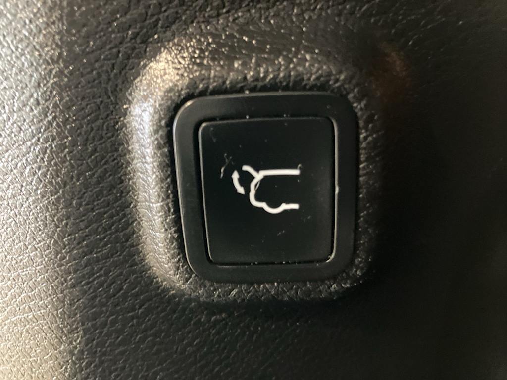 Thumbnail: 2021 Jeep Cherokee - 30