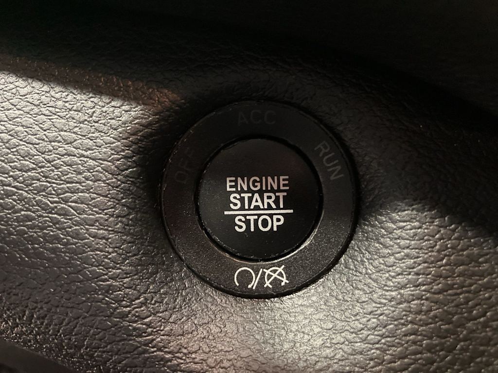 Thumbnail: 2021 Jeep Cherokee - 23