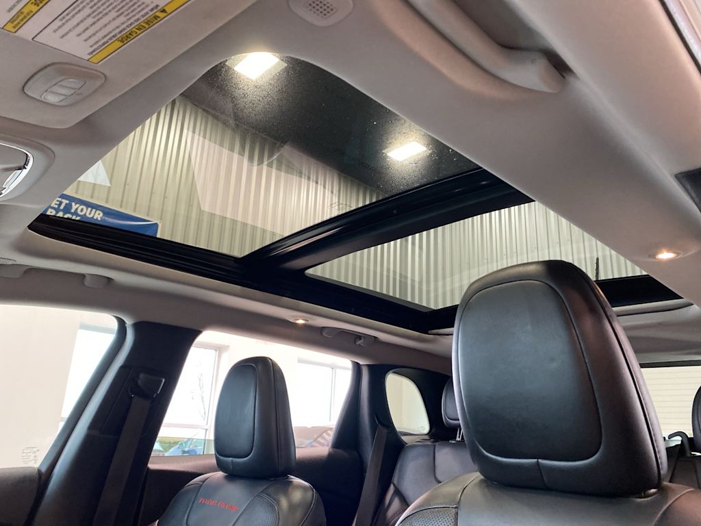 Thumbnail: 2020 Jeep Cherokee - 27