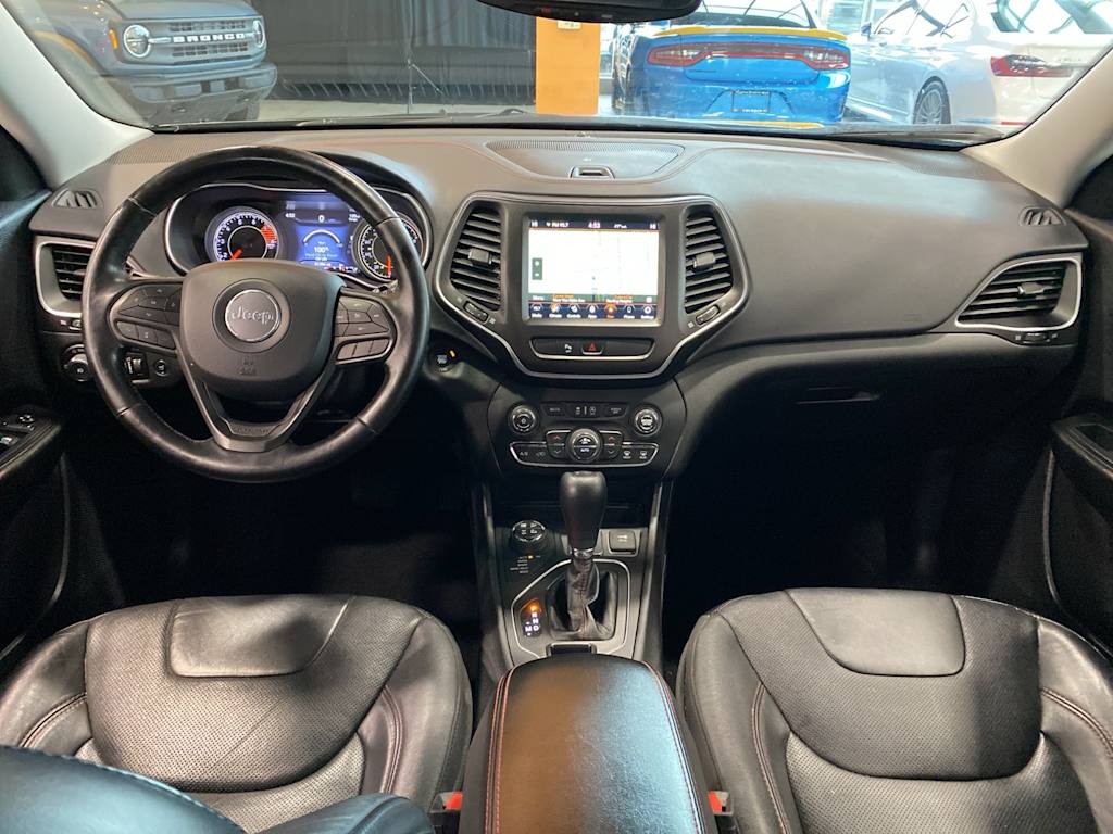 Thumbnail: 2020 Jeep Cherokee - 8