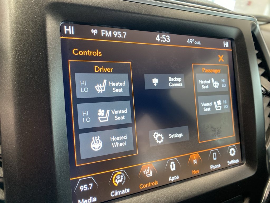 Thumbnail: 2020 Jeep Cherokee - 26