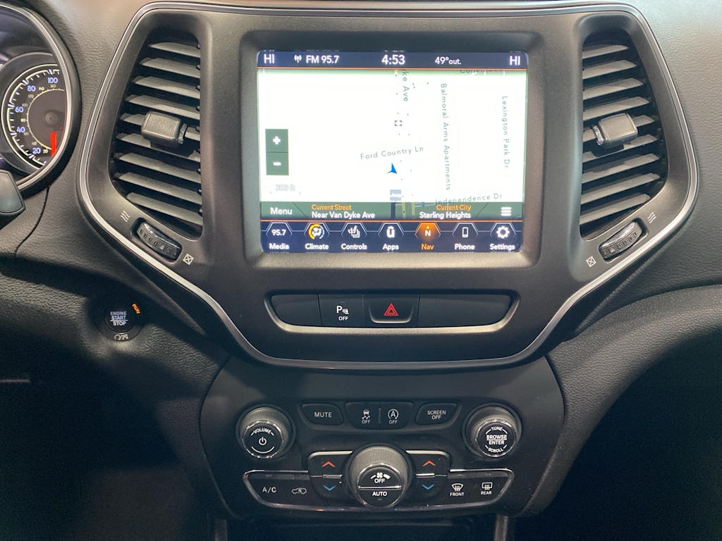 Thumbnail: 2020 Jeep Cherokee - 12