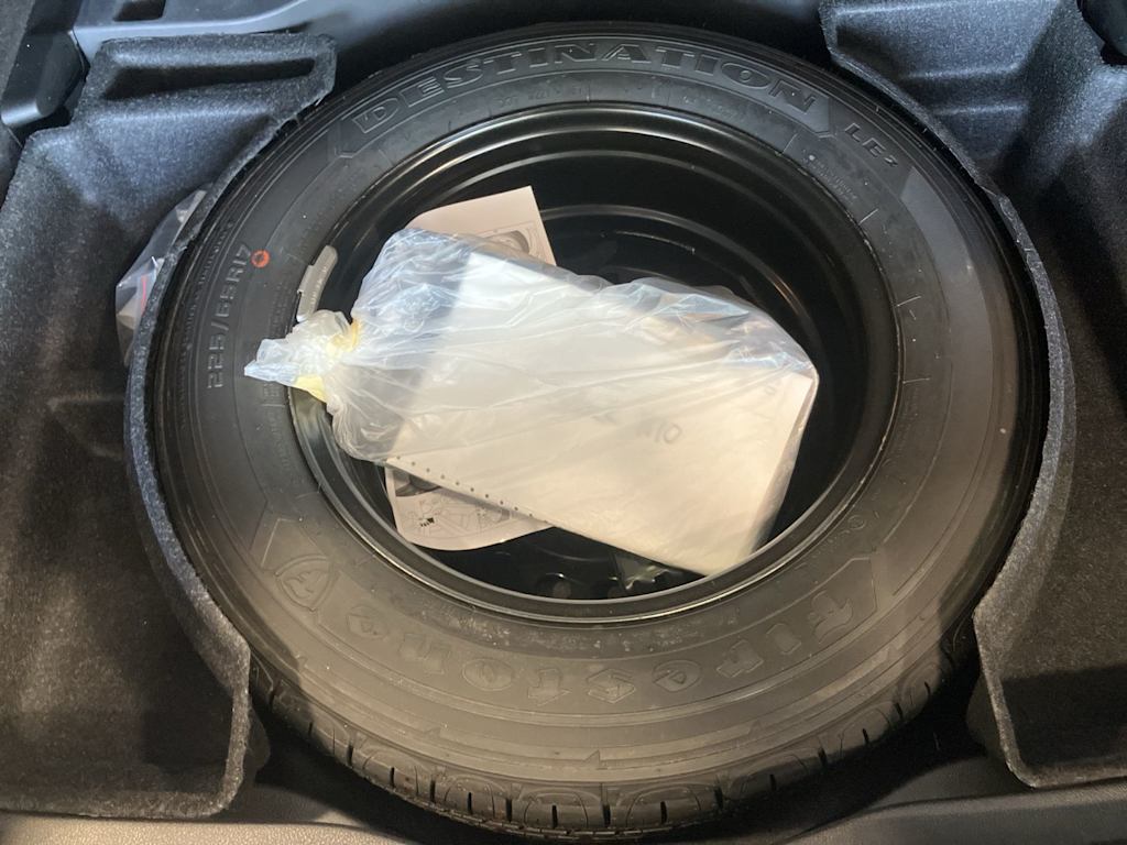 Thumbnail: 2021 Jeep Cherokee - 32