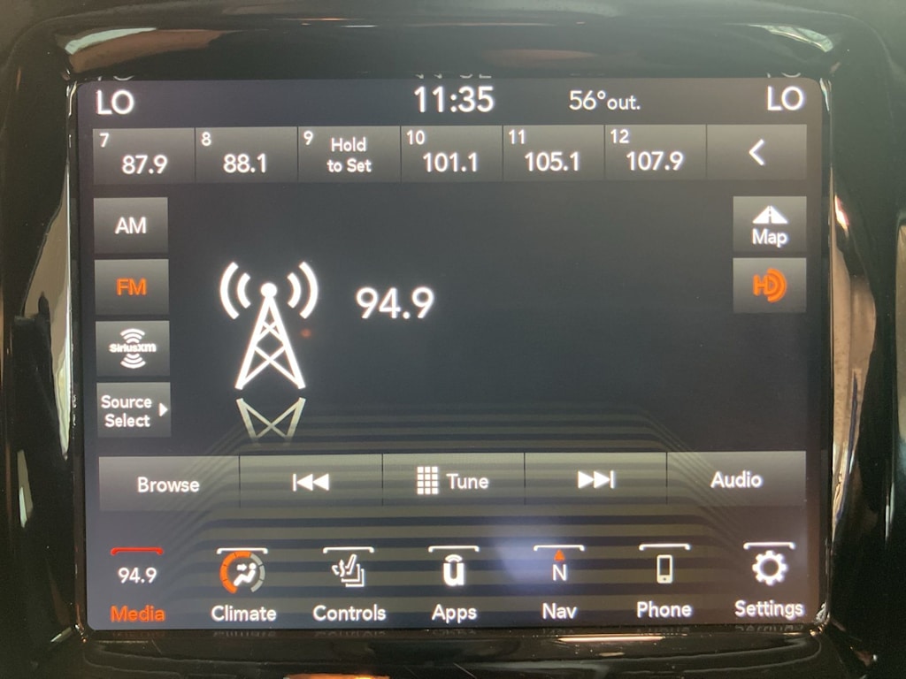 Thumbnail: 2021 Jeep Cherokee - 10