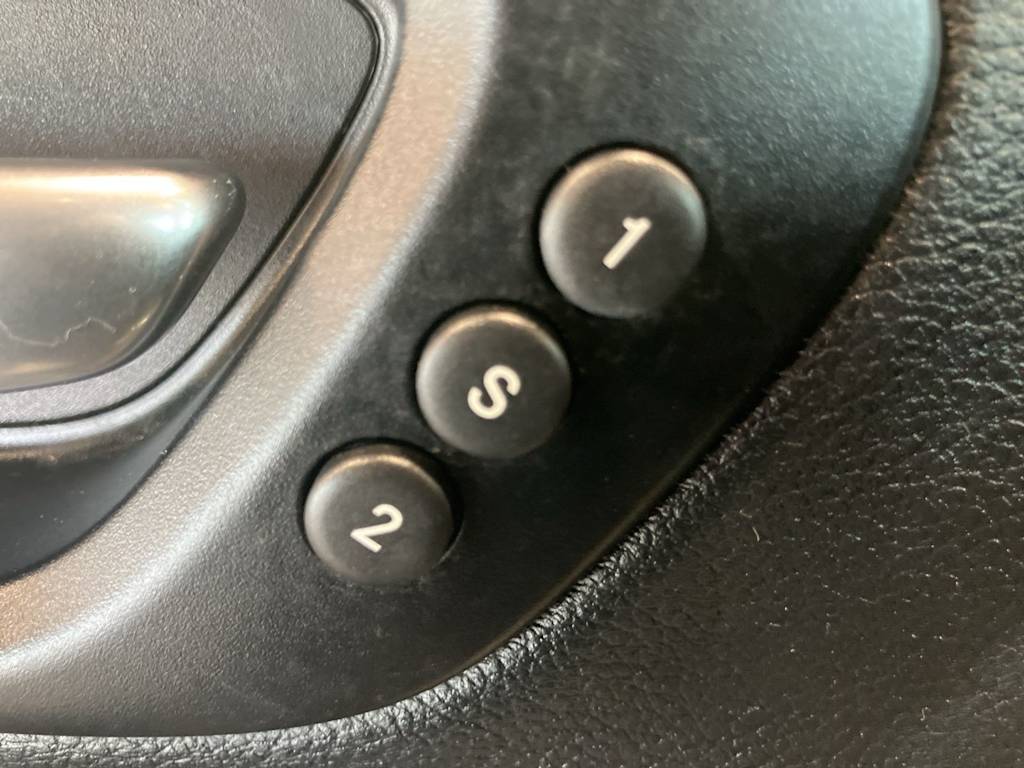 Thumbnail: 2021 Jeep Cherokee - 14