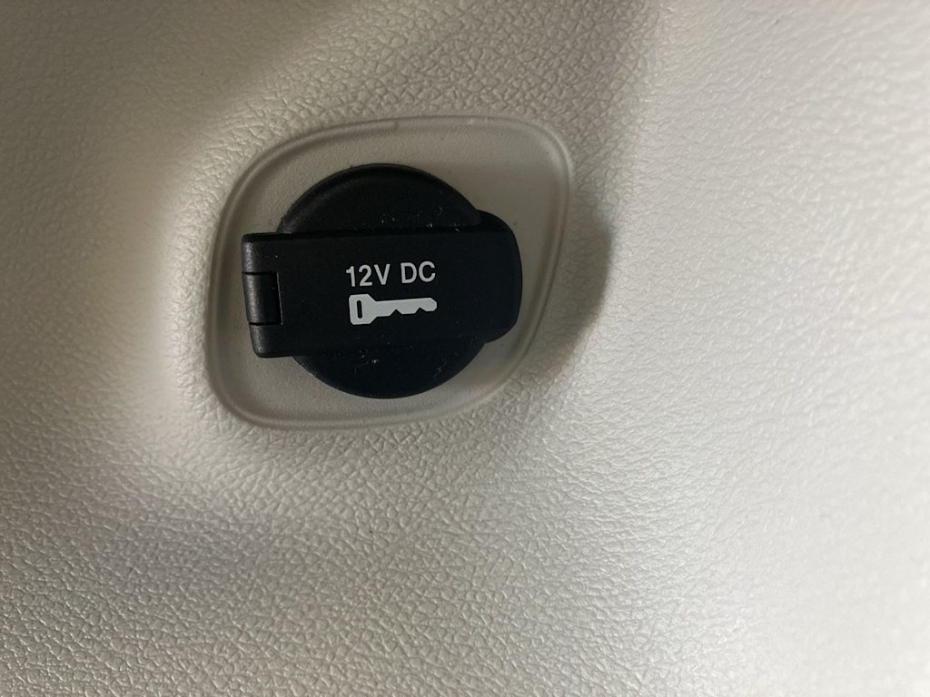 Thumbnail: 2019 Jeep Cherokee - 14