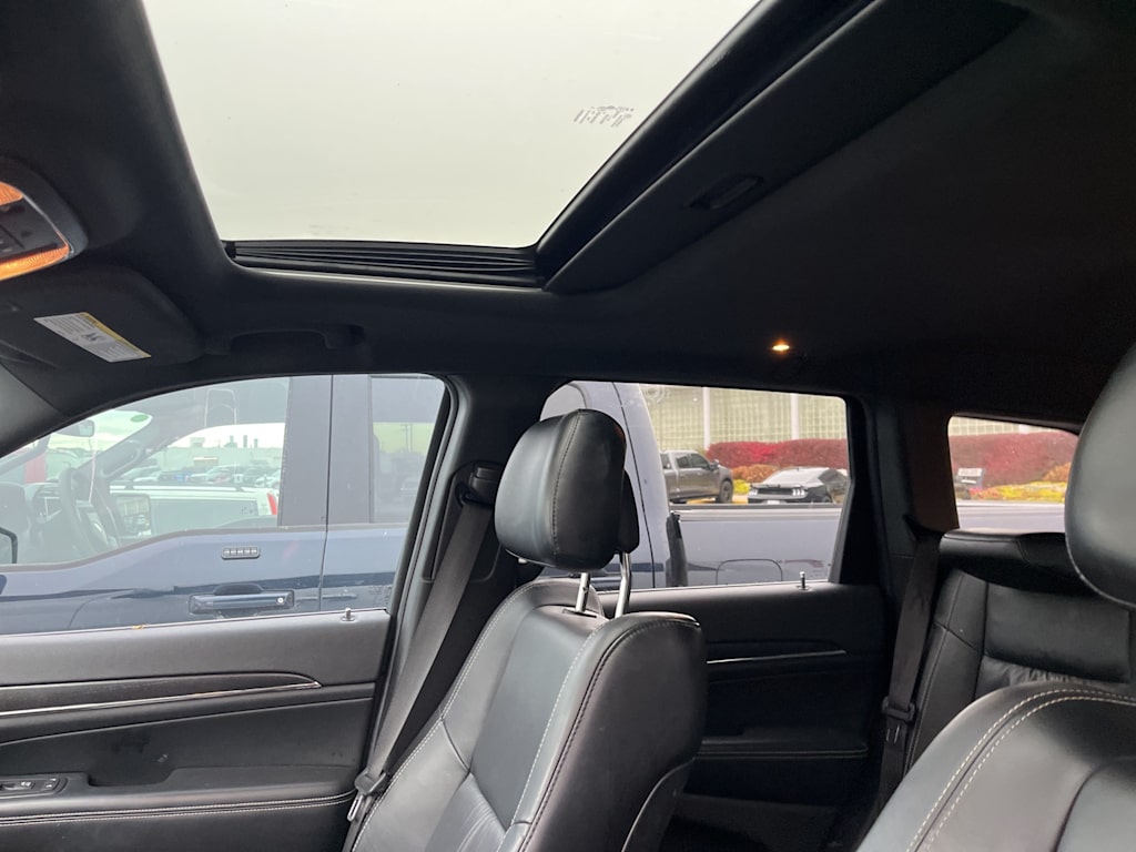 Thumbnail: 2016 Jeep Grand Cherokee - 27