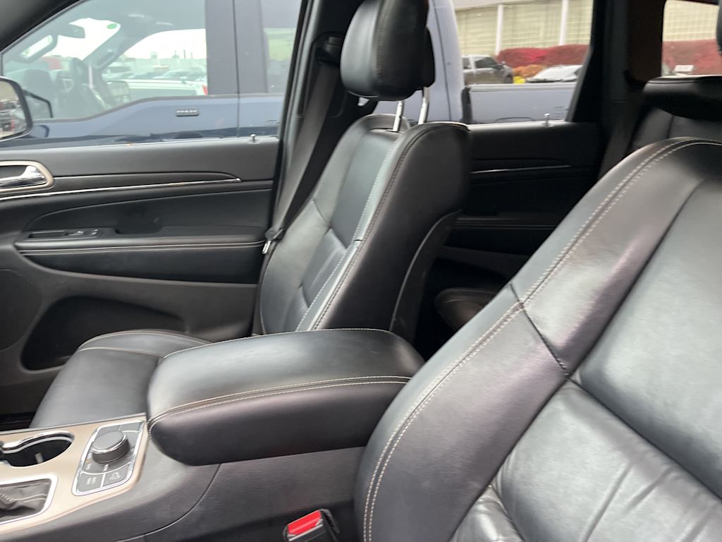 Thumbnail: 2016 Jeep Grand Cherokee - 8