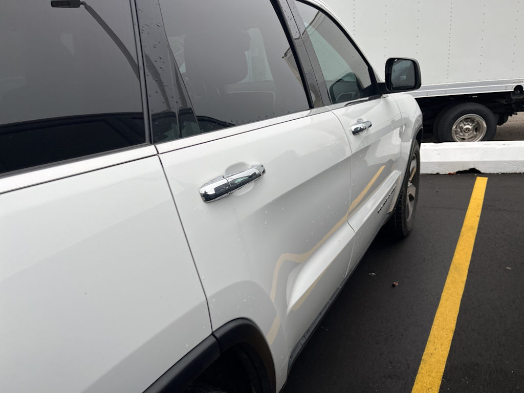 Thumbnail: 2016 Jeep Grand Cherokee - 9