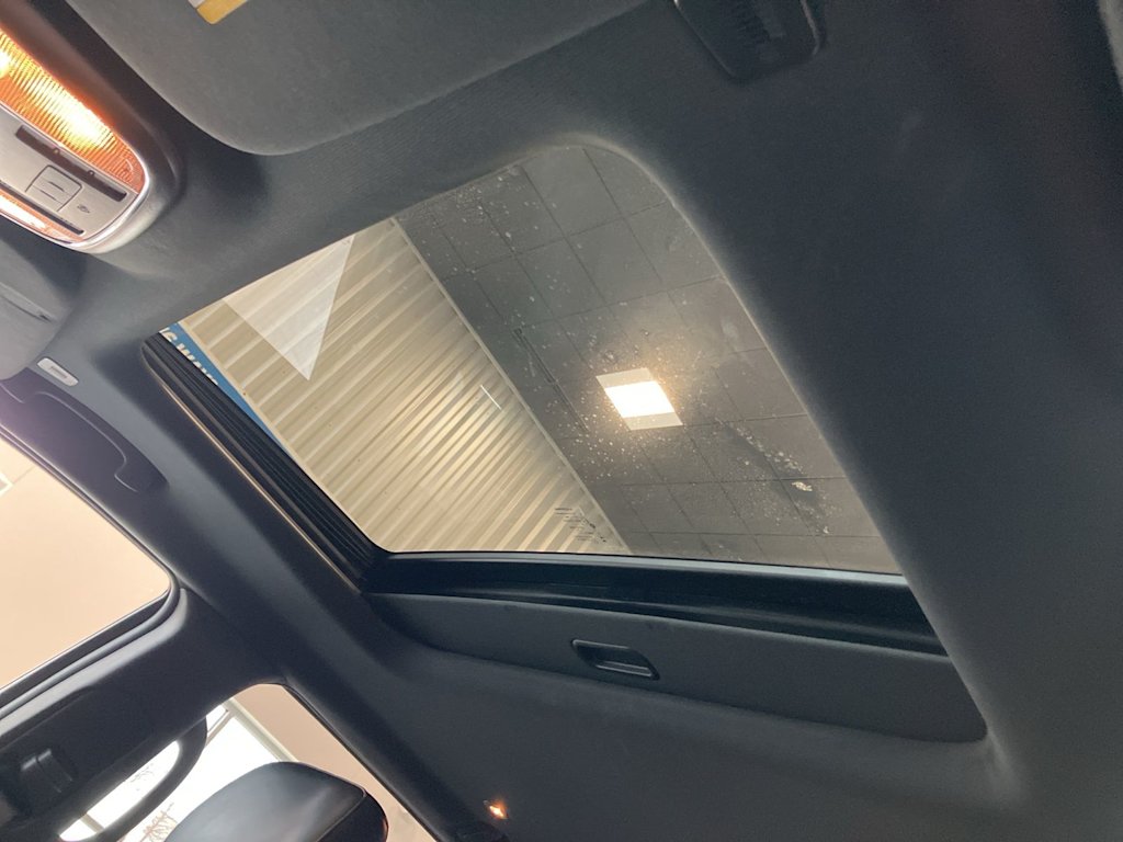 Thumbnail: 2019 Jeep Grand Cherokee - 18