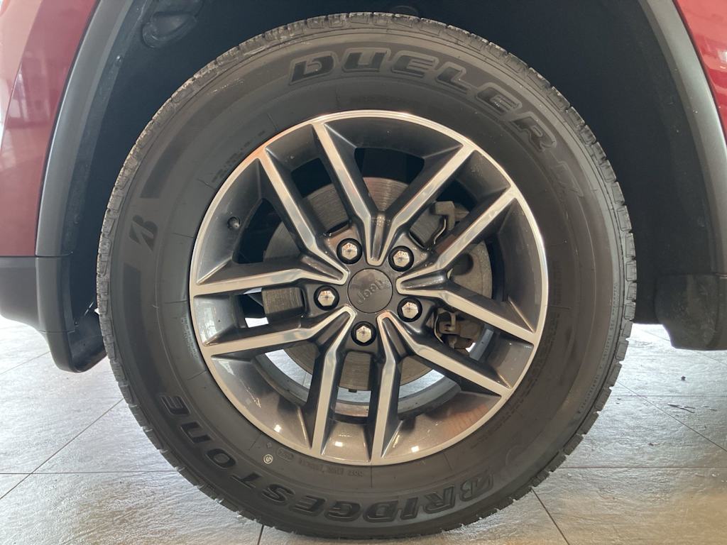 Thumbnail: 2019 Jeep Grand Cherokee - 7