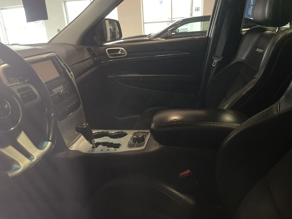 Thumbnail: 2012 Jeep Grand Cherokee - 30