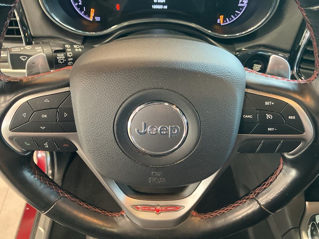 Thumbnail: 2020 Jeep Grand Cherokee - 24