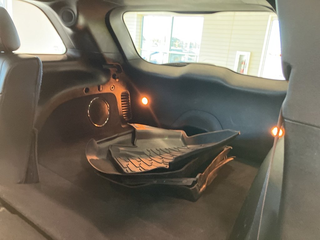 Thumbnail: 2020 Jeep Grand Cherokee - 28