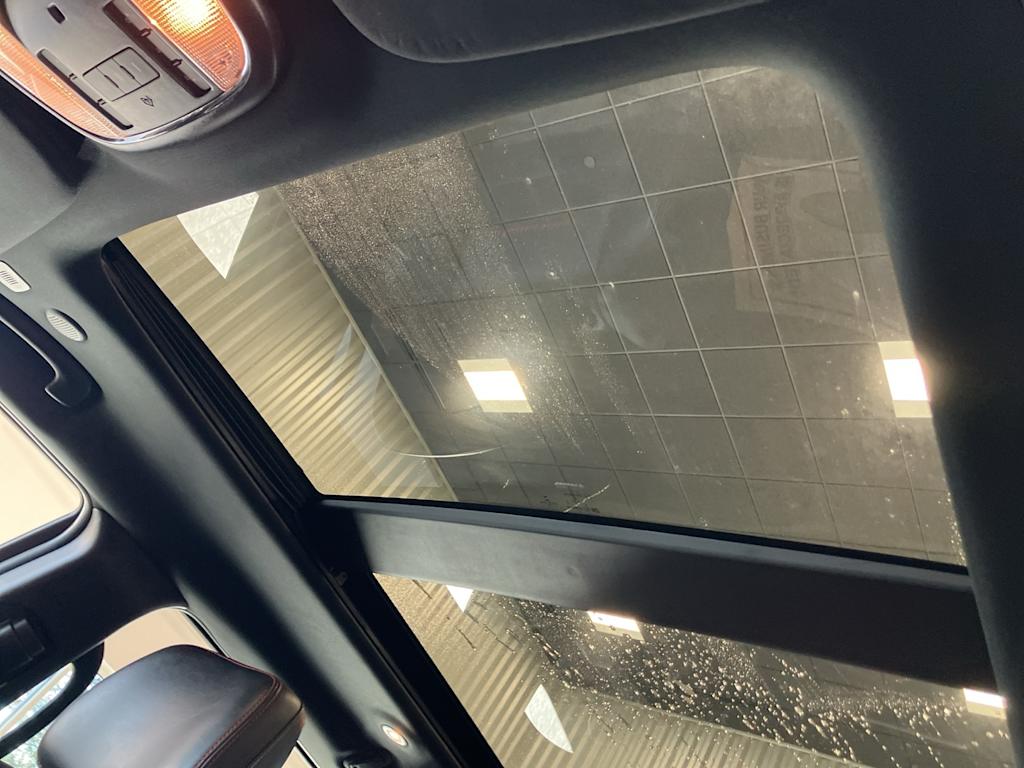 Thumbnail: 2020 Jeep Grand Cherokee - 20