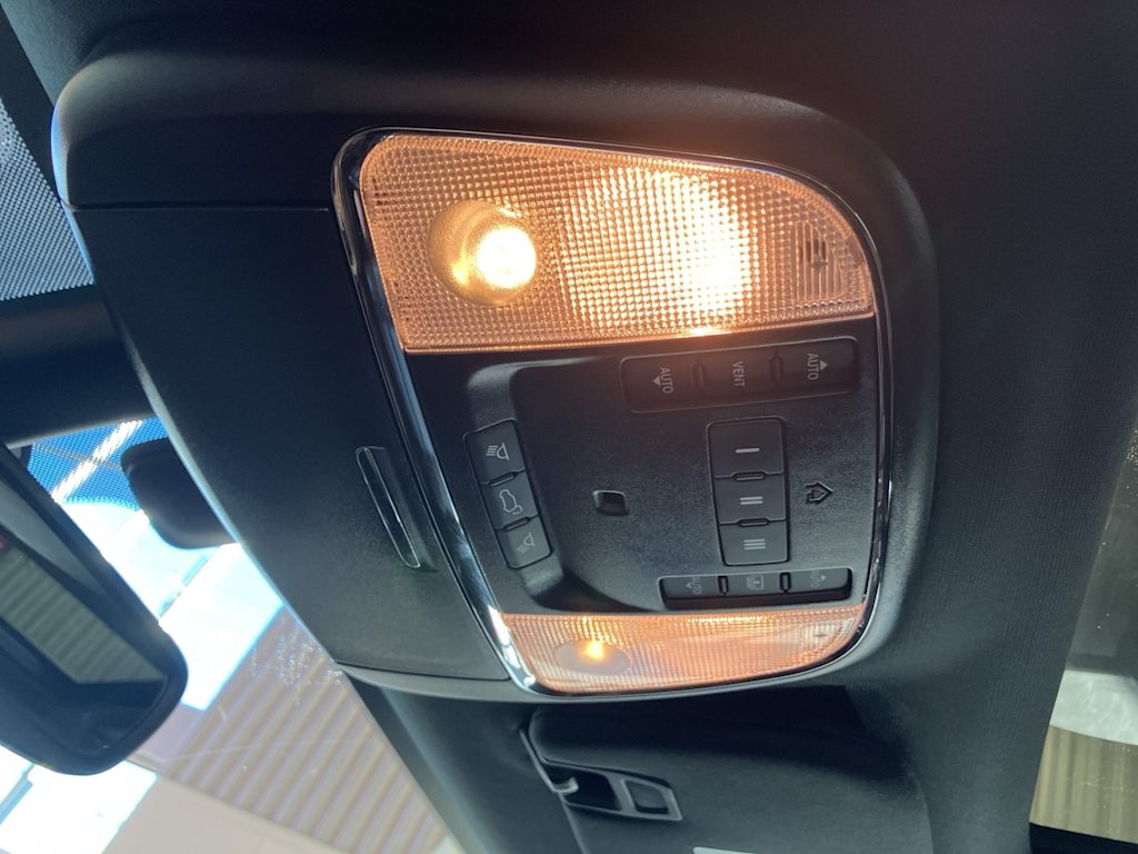 Thumbnail: 2020 Jeep Grand Cherokee - 9