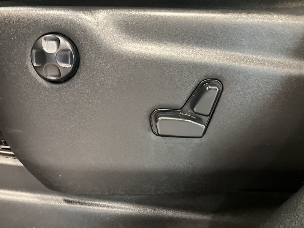 Thumbnail: 2020 Jeep Grand Cherokee - 21