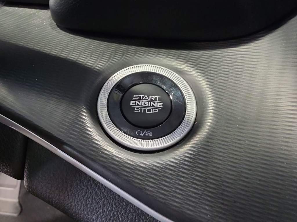 Thumbnail: 2023 Jeep Grand Cherokee - 30