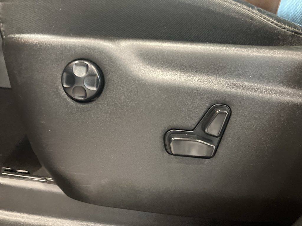 Thumbnail: 2023 Dodge Durango - 22