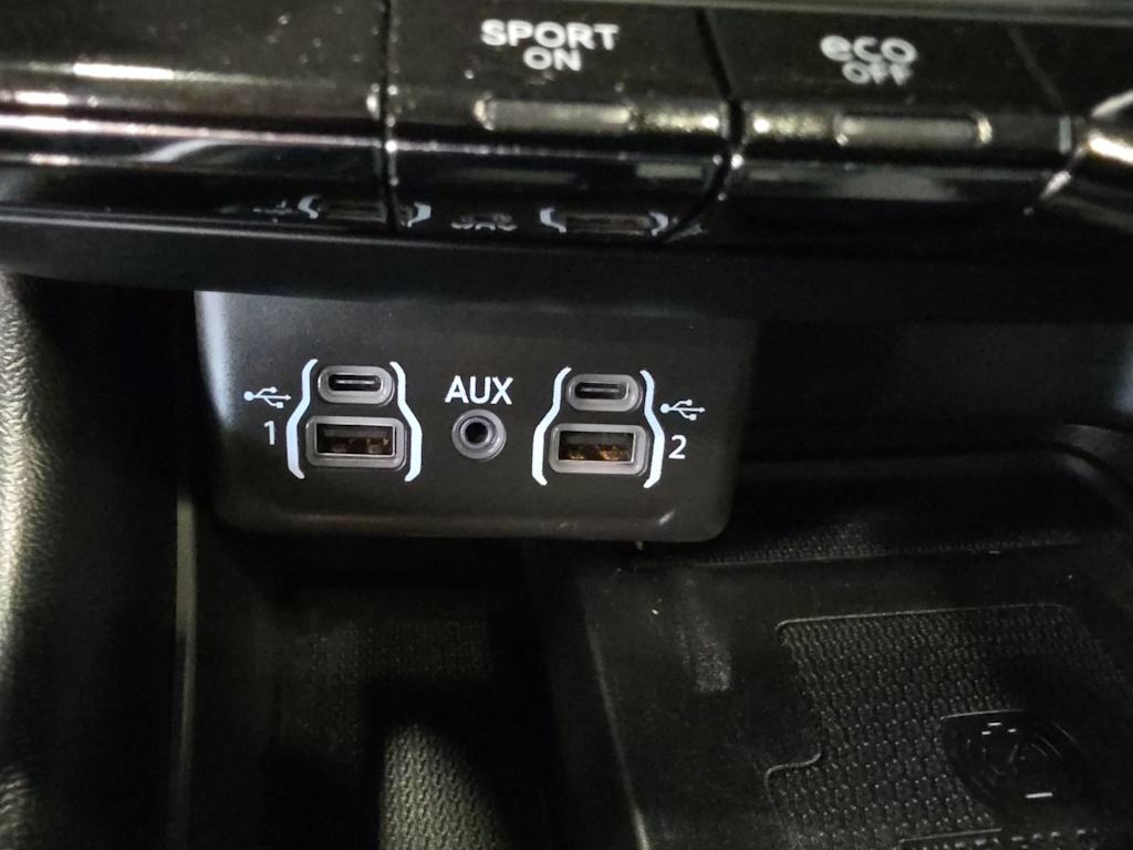Thumbnail: 2021 Dodge Durango - 28