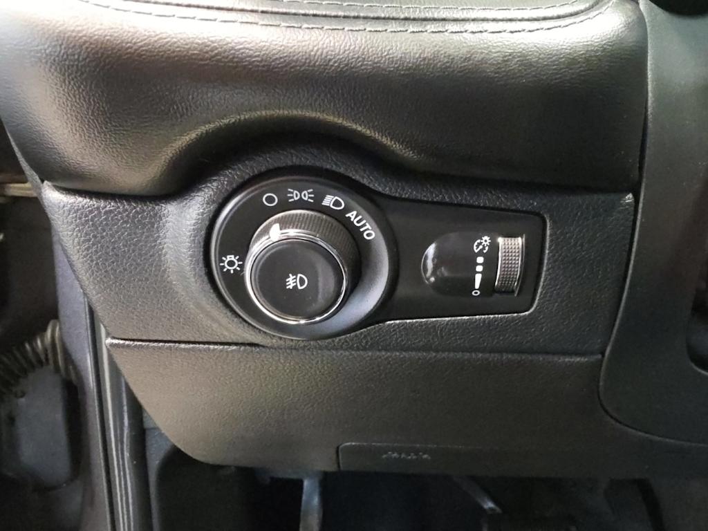 Thumbnail: 2021 Dodge Durango - 25