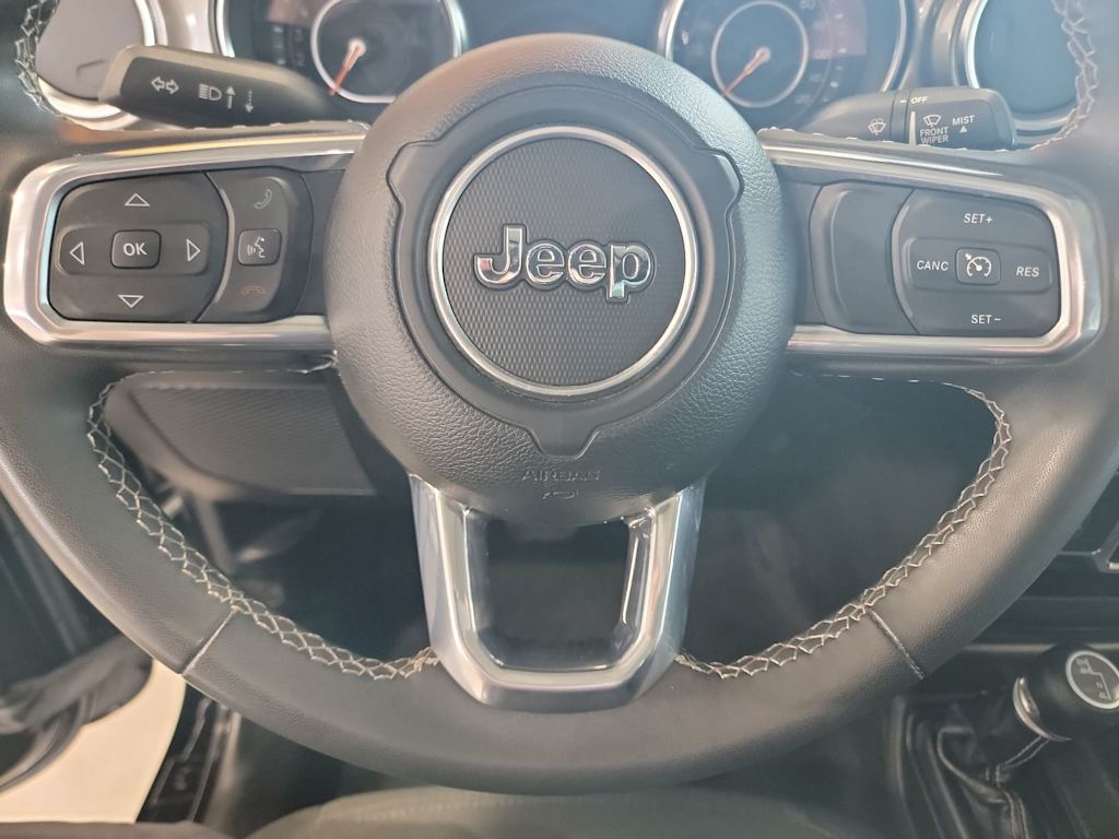 Thumbnail: 2023 Jeep Gladiator - 20