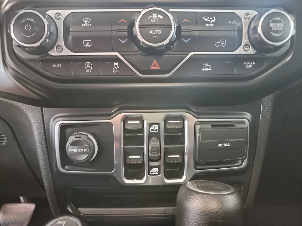 Thumbnail: 2023 Jeep Gladiator - 22