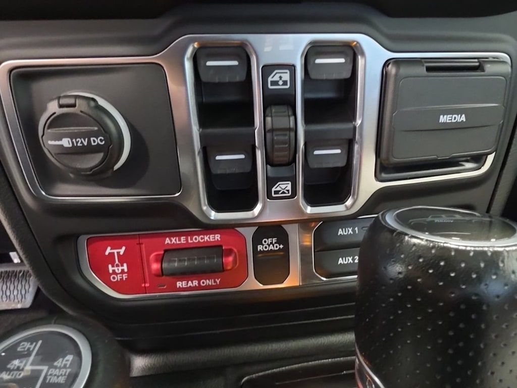 Thumbnail: 2021 Jeep Gladiator - 29