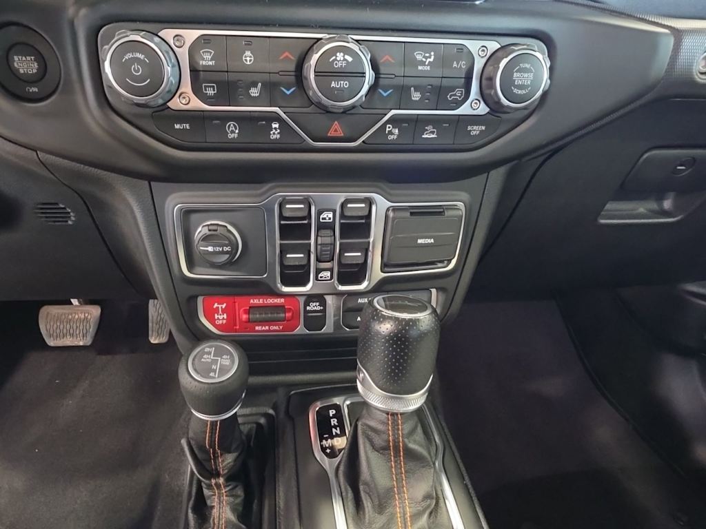 Thumbnail: 2021 Jeep Gladiator - 11