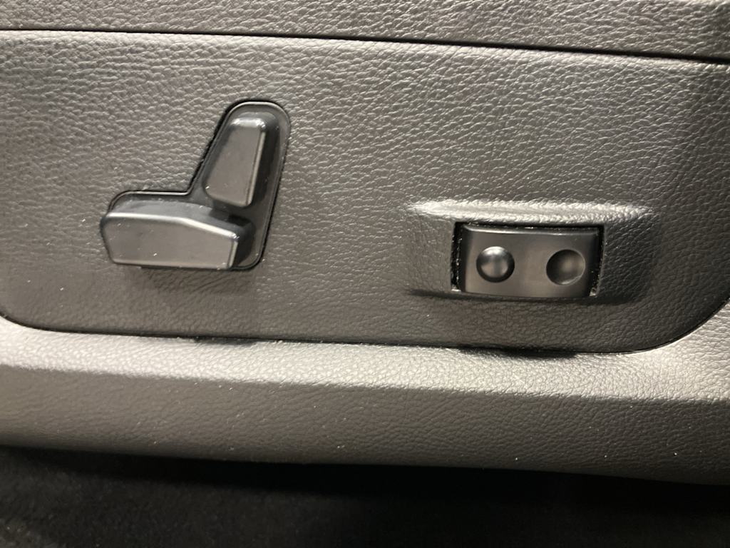 Thumbnail: 2017 RAM 1500 - 17