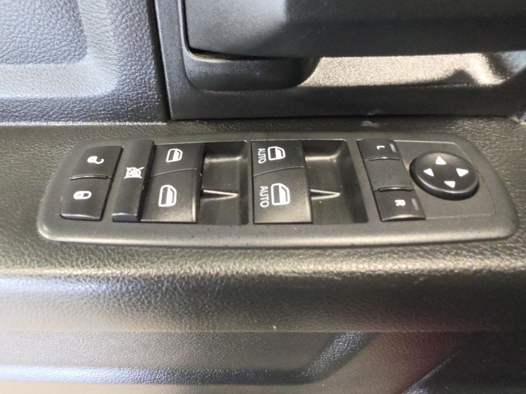 Thumbnail: 2019 RAM 1500 - 21