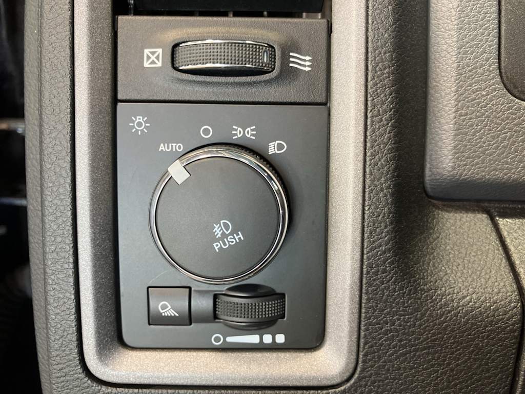 Thumbnail: 2015 RAM 1500 - 19