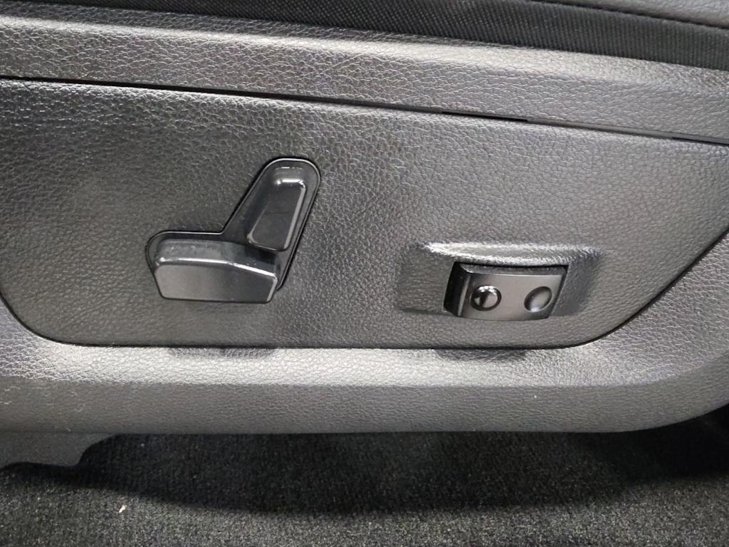 Thumbnail: 2017 RAM 1500 - 22