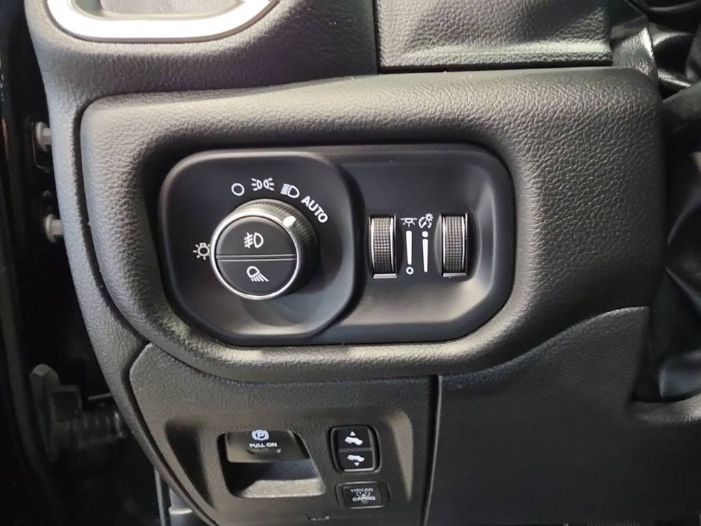 Thumbnail: 2025 RAM 1500 - 23