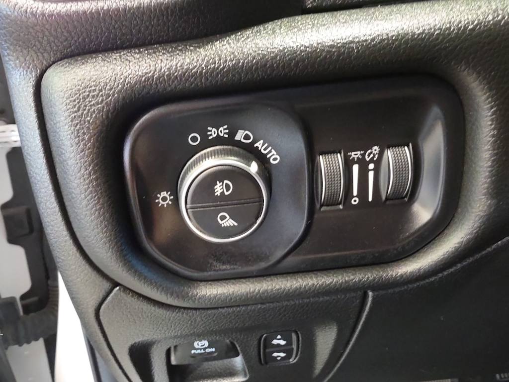 Thumbnail: 2023 RAM 1500 - 22