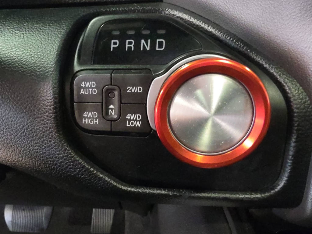Thumbnail: 2020 RAM 1500 - 32