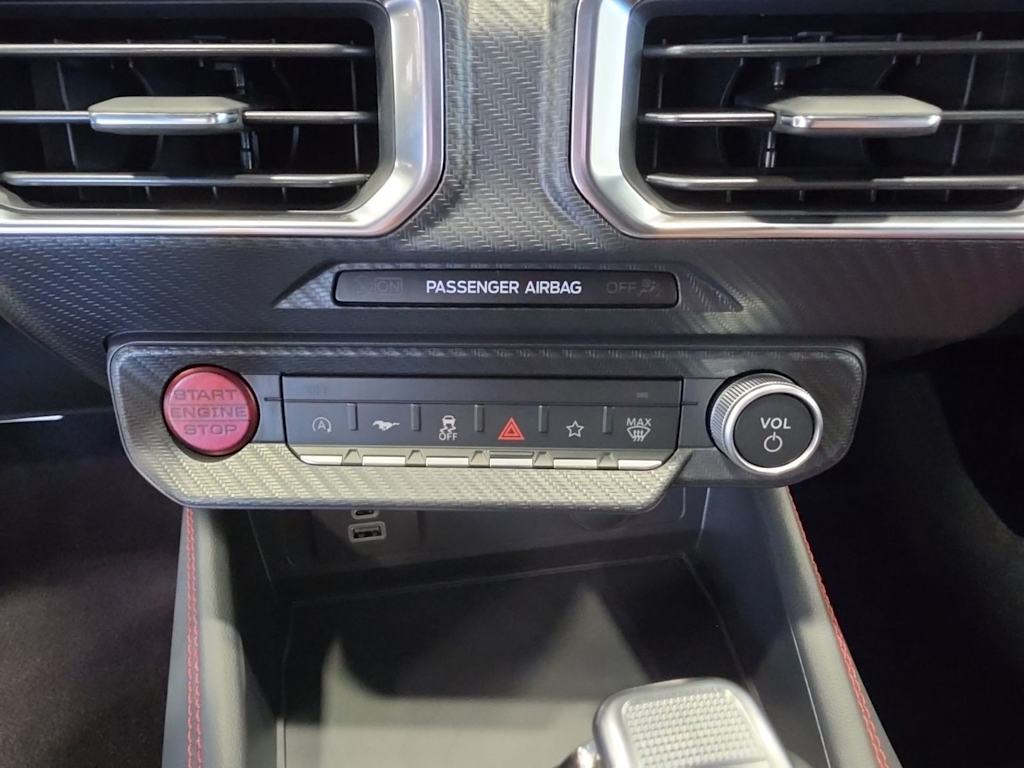 Thumbnail: 2025 Ford Mustang - 31