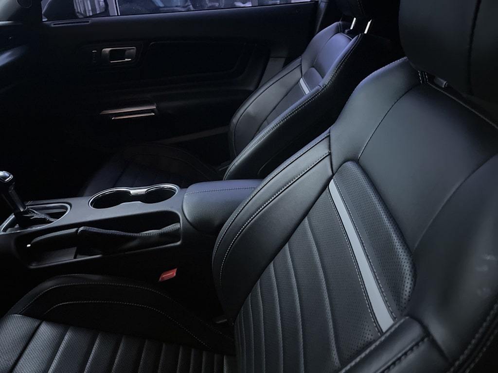 Thumbnail: 2022 Ford Mustang - 7