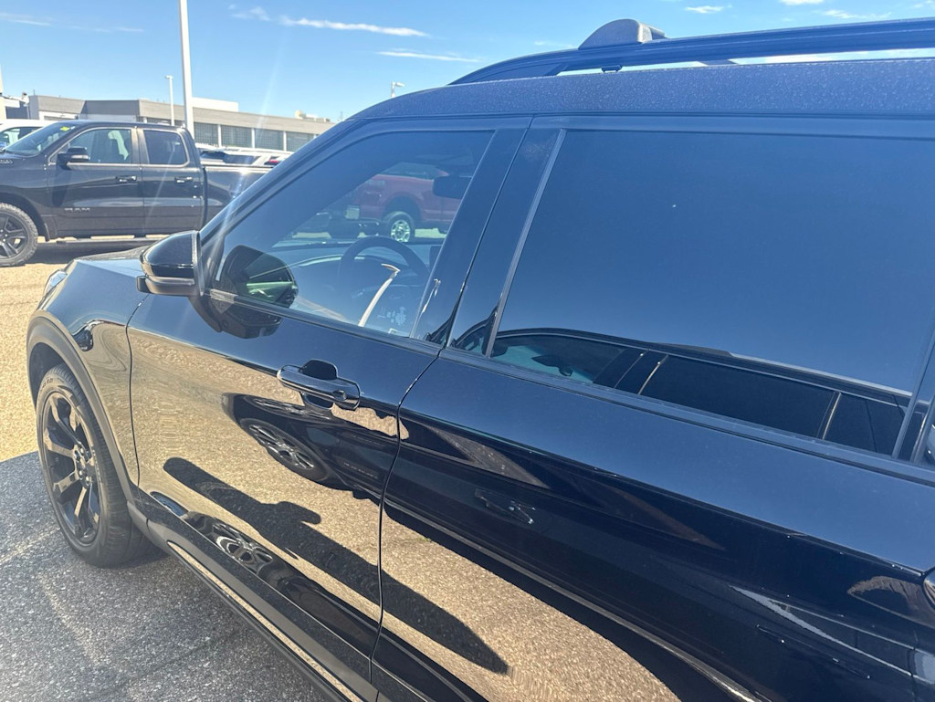 Thumbnail: 2023 Ford Explorer - 17