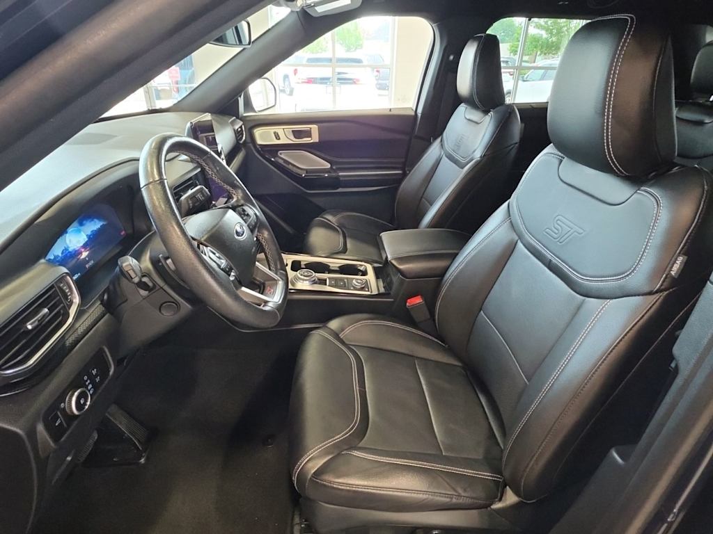 Thumbnail: 2023 Ford Explorer - 9