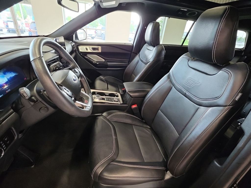 Thumbnail: 2023 Ford Explorer - 7