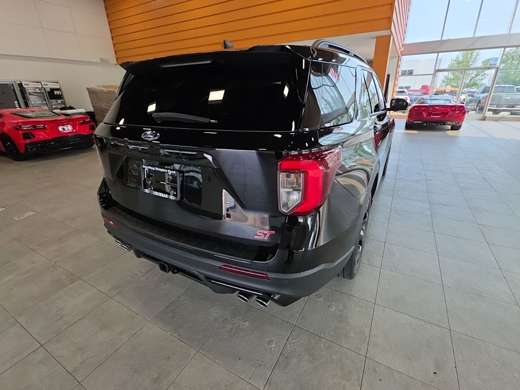 Thumbnail: 2023 Ford Explorer - 17