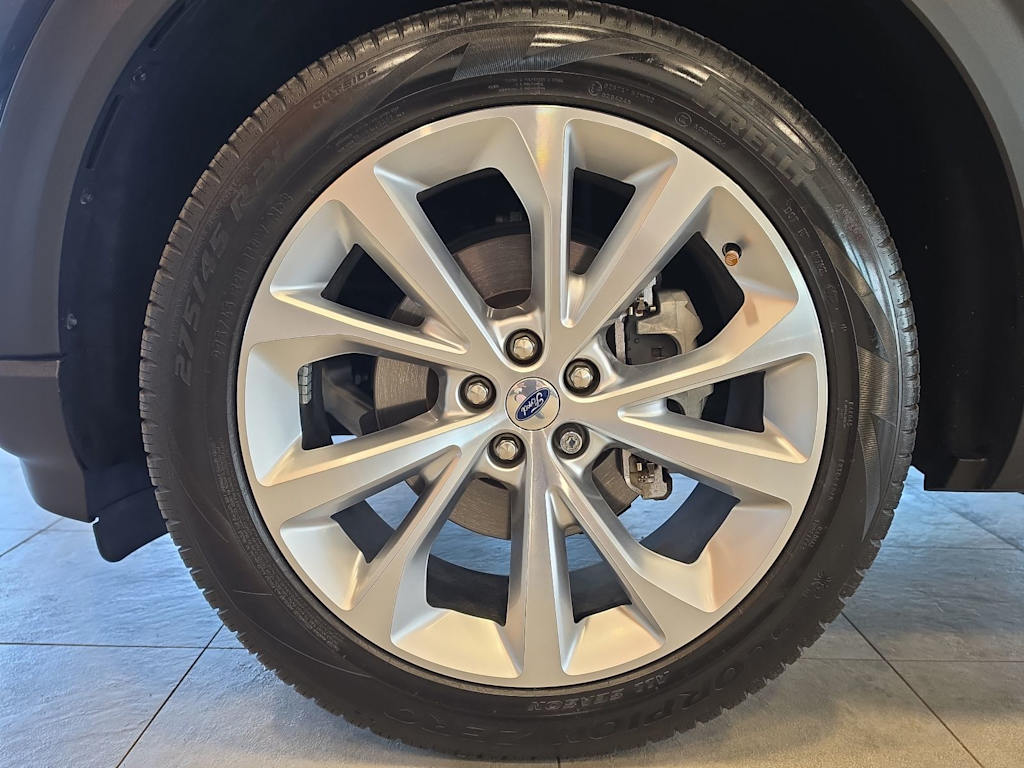 Thumbnail: 2023 Ford Explorer - 8